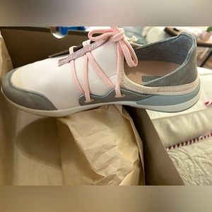 OluKai Miki Li sneaker pink and gray. Brand new with tag.